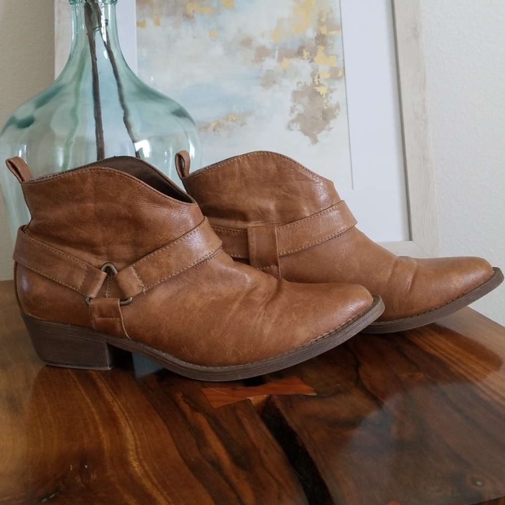 Coconuts booties